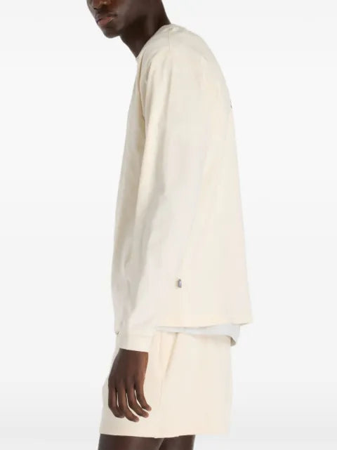 New Balance long-sleeve back-logo sweatshirt