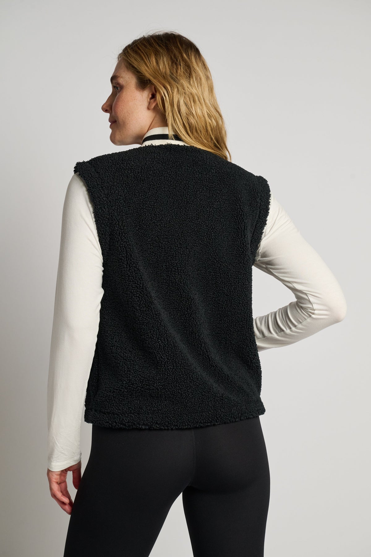 Aster Sherpa Vest