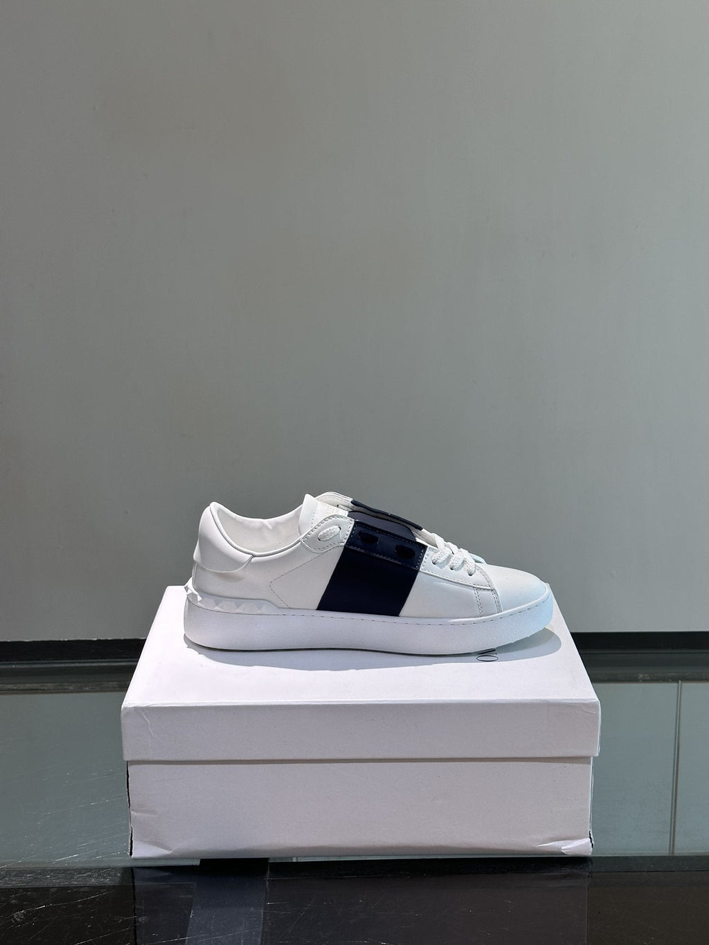 Valentino White Black Strap Low-Top Sneakers