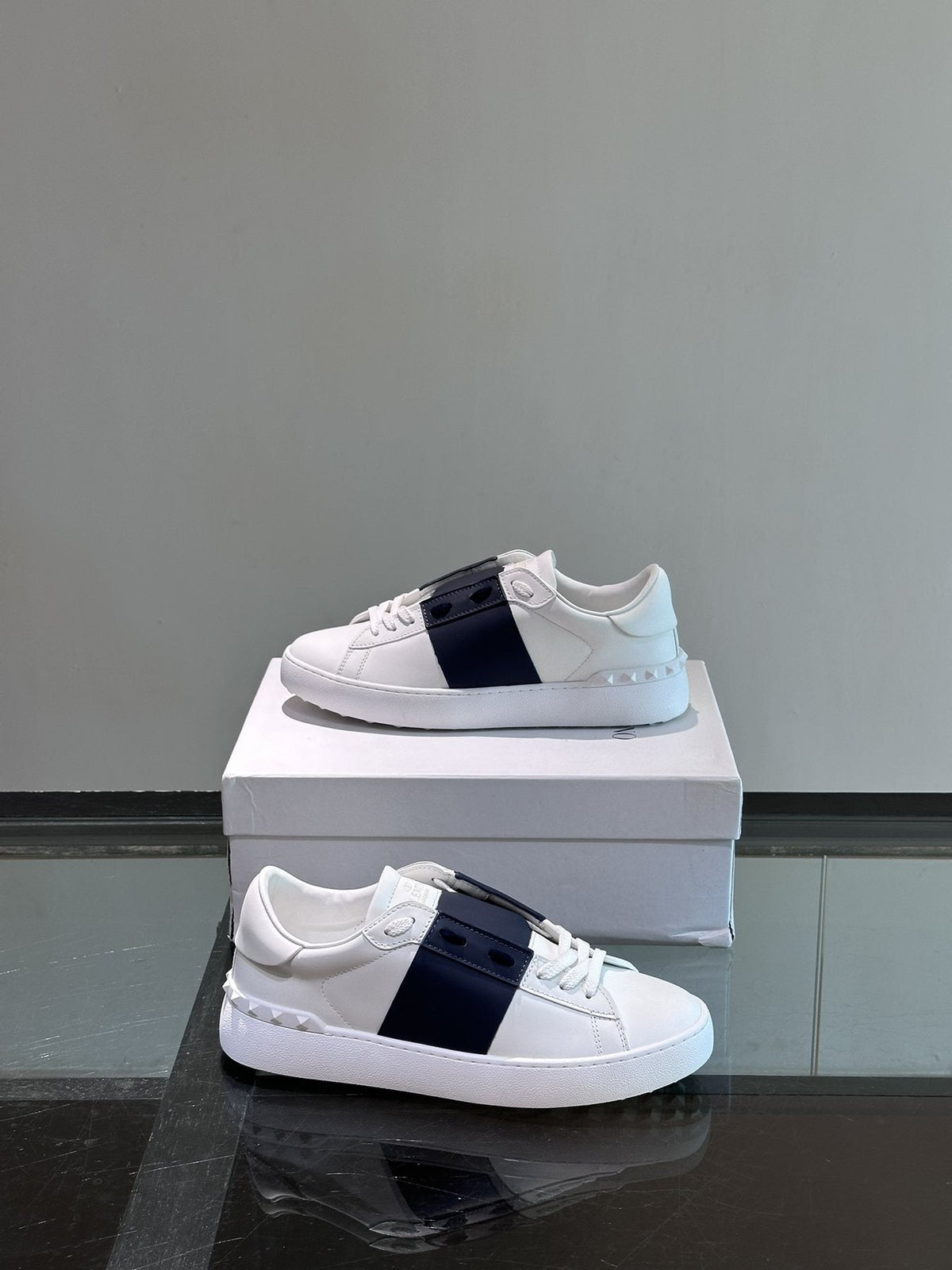 Valentino White Black Strap Low-Top Sneakers